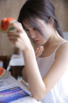 亲亲抱抱蹭蹭视频原声